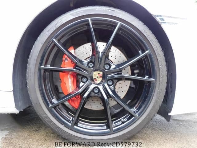 2019 Porsche — 3