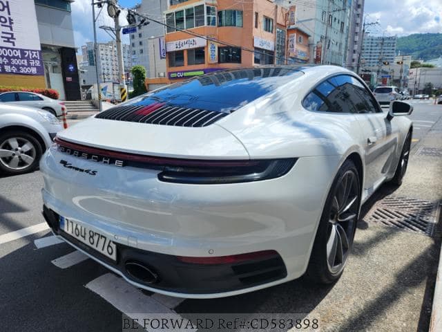 2022 Porsche — 4
