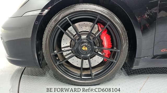 2022 Porsche — 5