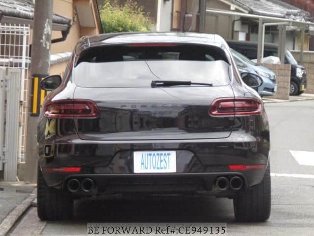 2017 Porsche — 4