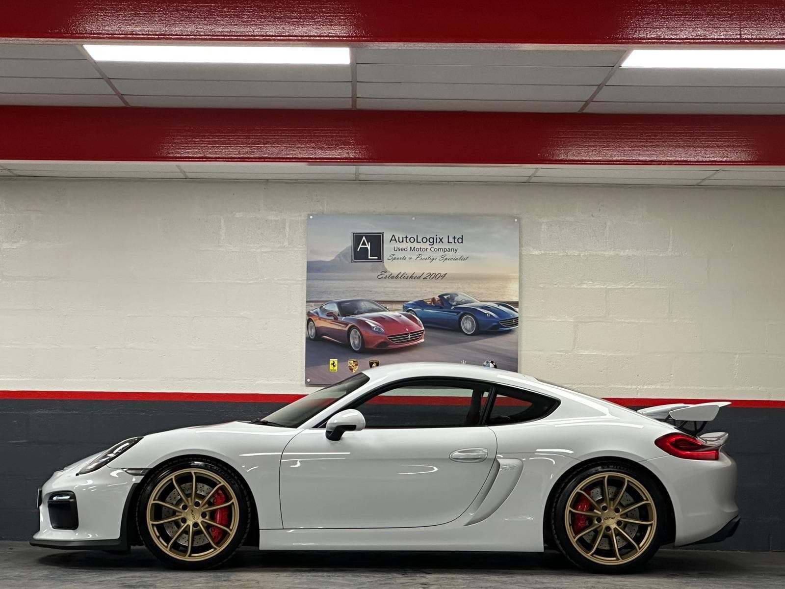 Porsche Cayman — 2