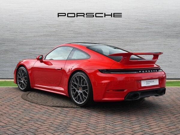 Porsche 911 — 4